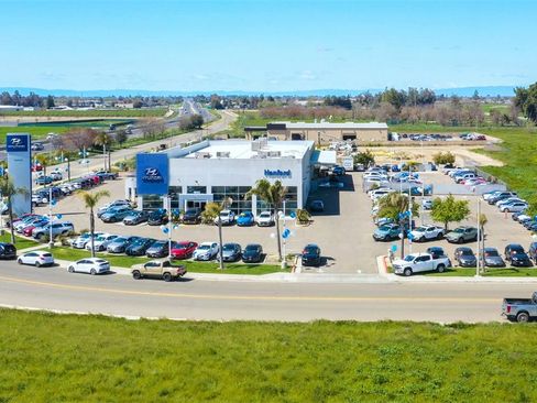 New 2025 Nissan Kicks SR image 20