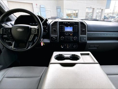 Used 2020 Ford F250 XL w/ Power Equipment Group image 15