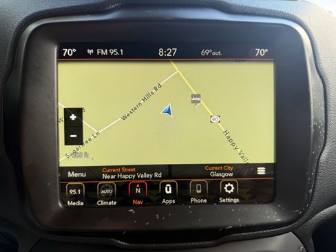 Used 2023 Jeep Renegade Latitude AWD/4WD image 41