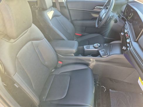 New 2026 Kia Sportage EX image 16