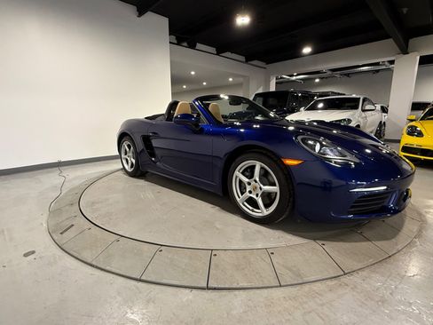 Used 2022 Porsche 718 Boxster image 11