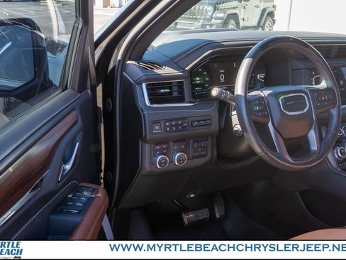 Used 2024 GMC Yukon Denali Ultimate image 17