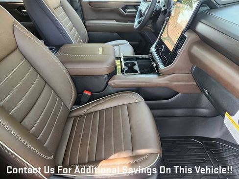 New 2026 GMC Yukon XL Denali Ultimate w/ LPO, Floor Liner Package AWD/4WD image 10