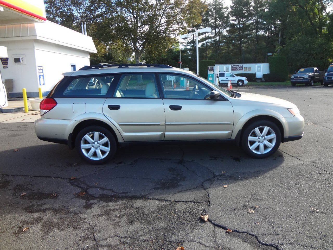 Used 2008 Subaru Outback 2.5i L.L. Bean AWD/4WD image 5