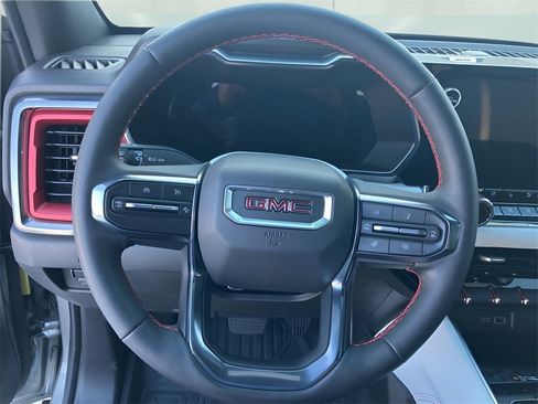 Used 2024 GMC Canyon AT4X image 9