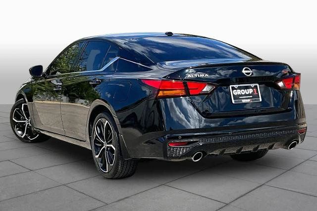 Certified 2025 Nissan Altima 2.5 SR w/ SR Premium Package FWD image 12