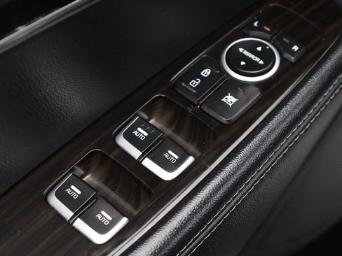 Used 2019 Kia Sorento FWD image 34
