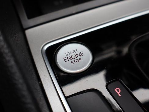 Used 2021 Volkswagen Passat 2.0T R-Line image 17