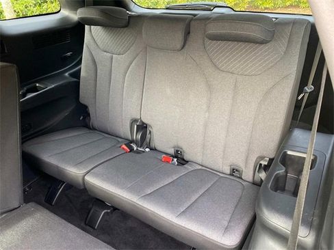Used 2023 Hyundai Palisade SE image 10