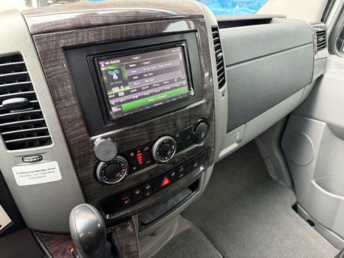 Used 2013 Mercedes-Benz Sprinter 3500 image 43