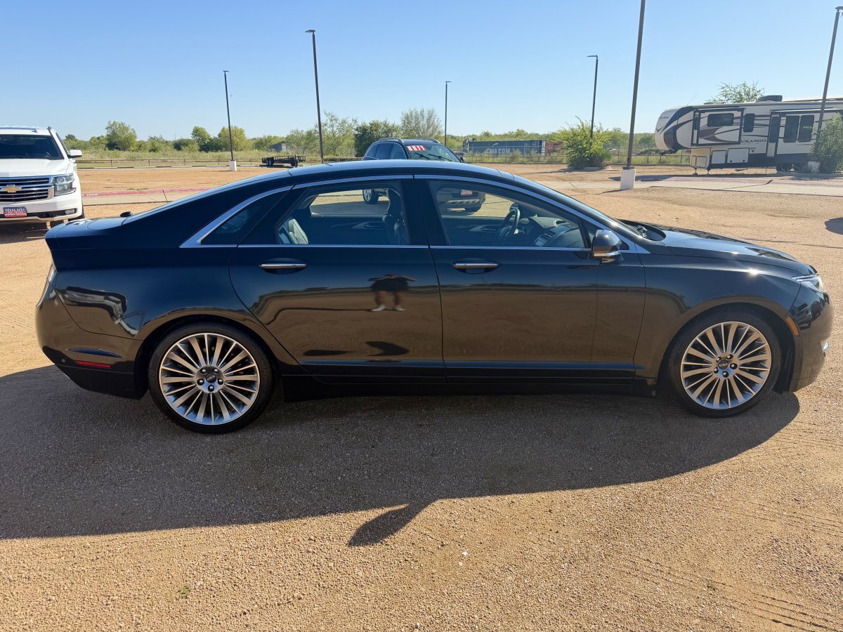 Used 2014 Lincoln MKZ AWD w/ Equipment Group 103A image 5