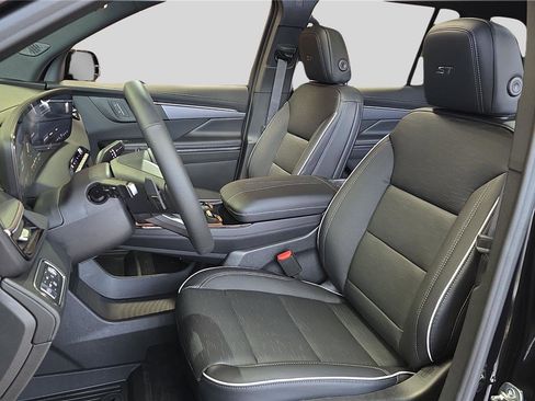 New 2026 Buick Enclave Sport Touring w/ Power Package image 11