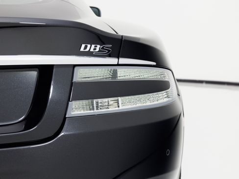 Used 2009 Aston Martin DBS Coupe RWD image 65