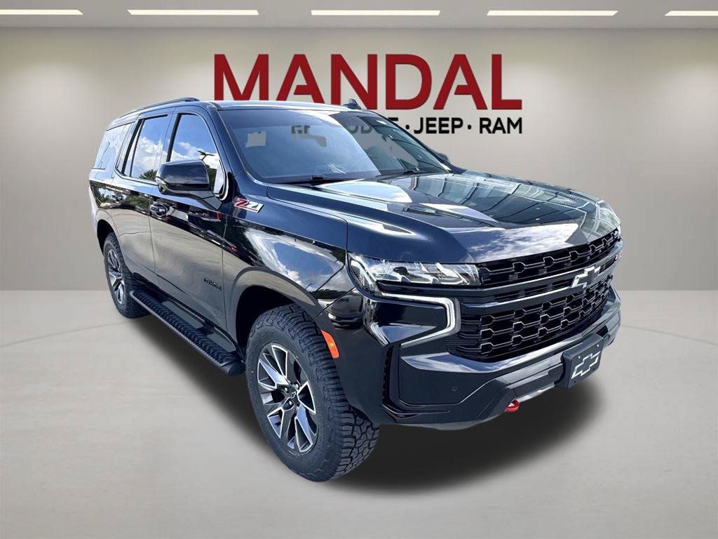 Used 2024 Chevrolet Tahoe Z71 w/ Luxury Package AWD/4WD image 4