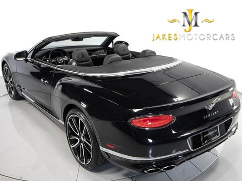 Used 2020 Bentley Continental GT V8 image 7