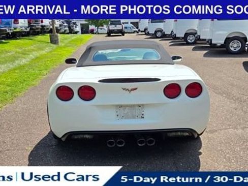 Used 2012 Chevrolet Corvette Grand Sport w/ 3LT Preferred Equipment Group RWD image 7