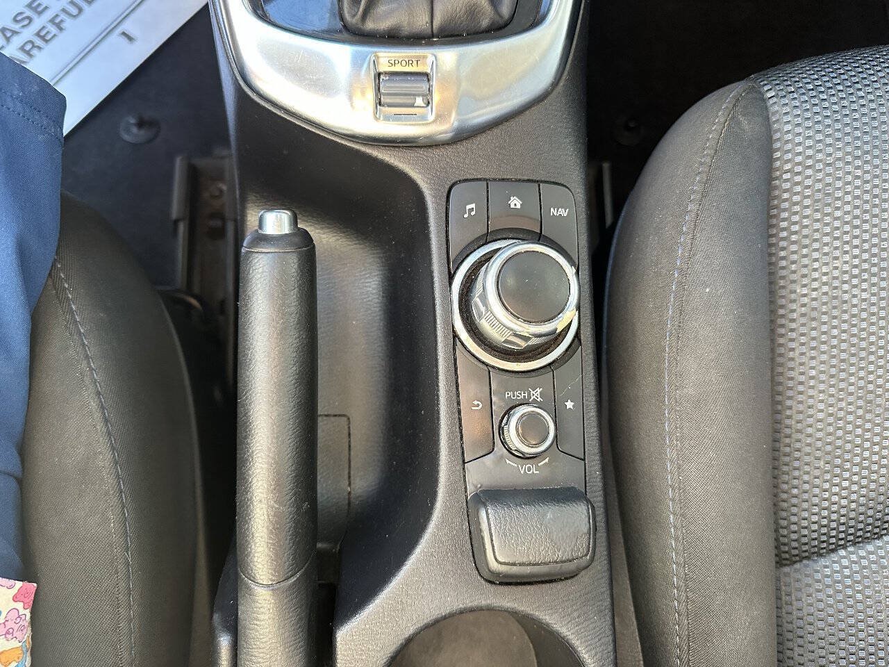 Used 2019 Toyota Yaris LE FWD image 11