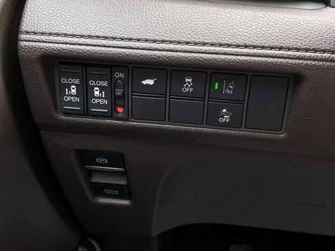 Used 2019 Honda Odyssey EX-L image 25