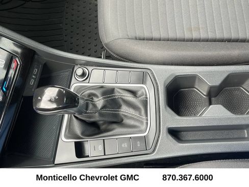 Used 2025 Volkswagen Jetta S FWD image 21