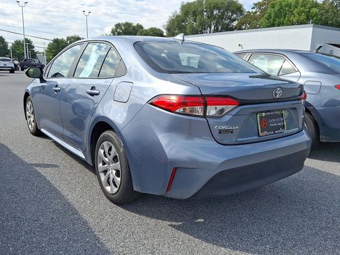 Used 2025 Toyota Corolla LE FWD image 3
