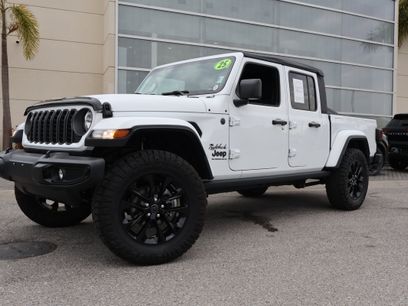 Used 2025 Jeep Gladiator Sport