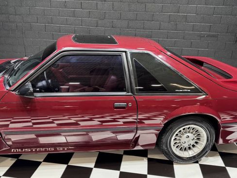 Used 1989 Ford Mustang GT image 17