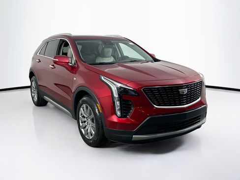Used 2021 Cadillac XT4 Premium Luxury w/ Driver Awareness Package FWD image 3