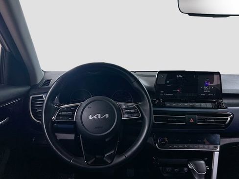 Certified 2022 Kia Seltos S image 22