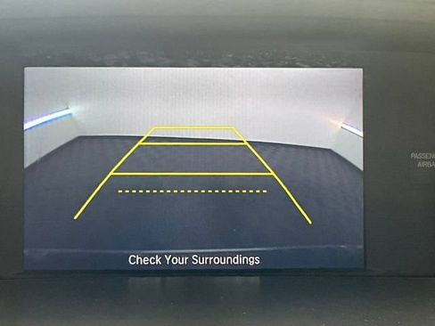 Used 2016 Honda Odyssey SE image 4