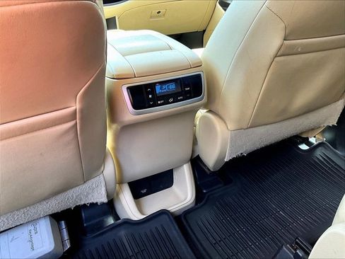 Used 2016 Toyota Highlander Limited w/ Protection Package #3 image 28