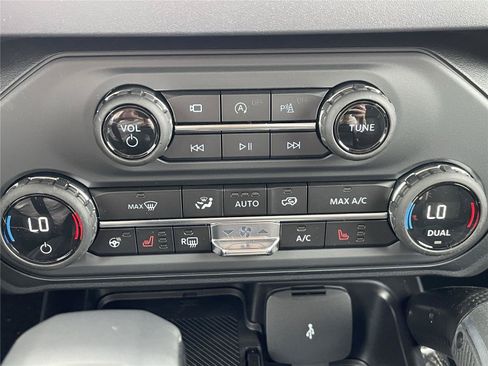 New 2025 Ford Bronco Raptor w/ Interior Carbon Fiber Pack AWD/4WD image 26