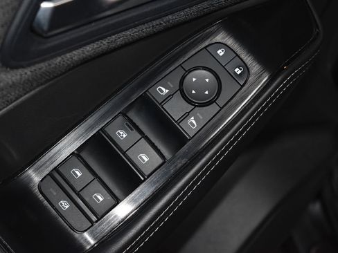 Certified 2023 Nissan Rogue SV image 5