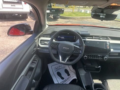 New 2027 Chevrolet Bolt RS w/ Technology Package FWD image 27