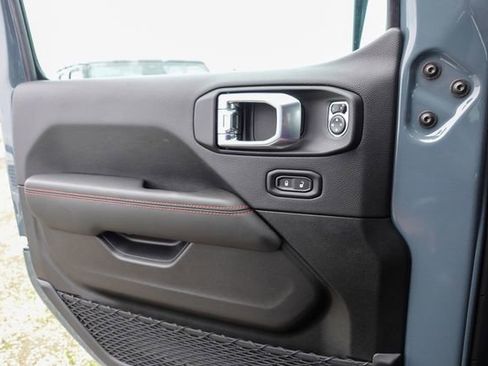 New 2026 Jeep Wrangler Unlimited Rubicon w/ Technology Group image 15