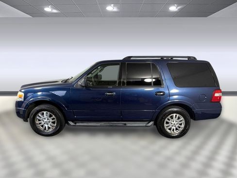 Used 2014 Ford Expedition XLT RWD image 2