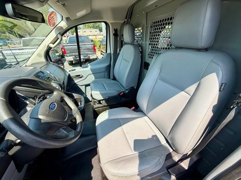 Used 2018 Ford Transit 150 130 Low Roof RWD image 8