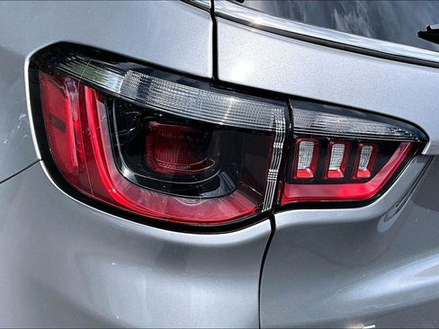 Certified 2022 Jeep Compass Latitude AWD/4WD image 30
