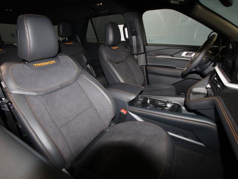 New 2026 Ford Explorer Tremor w/ Tremor Convenience Package image 21