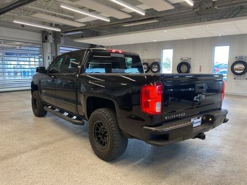 Used 2017 Chevrolet Silverado 1500 LTZ Z71 w/ Midnight Edition image 10