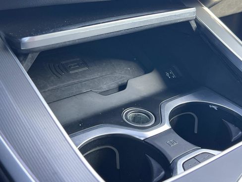 Used 2019 BMW X5 xDrive40i w/ Executive Package image 18