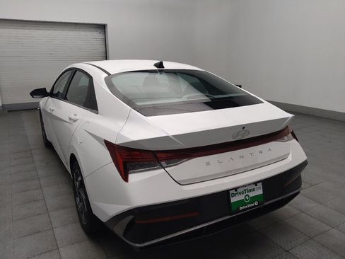 Used 2025 Hyundai Elantra SEL FWD image 5