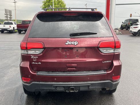 Used 2021 Jeep Grand Cherokee Laredo X AWD/4WD image 6