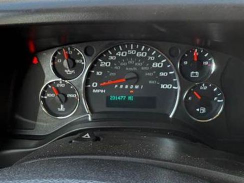 Used 2013 Chevrolet Express 3500 image 15