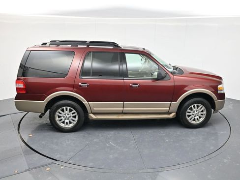 Used 2012 Ford Expedition XLT image 38
