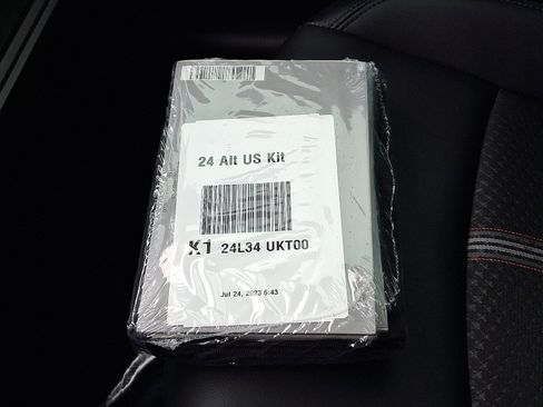 Used 2024 Nissan Altima 2.5 SR image 25