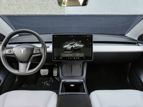 Used 2023 Tesla Model 3 Performance image 20