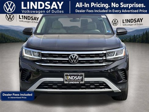 Used 2023 Volkswagen Atlas SE w/ Panoramic Sunroof Package AWD/4WD image 3