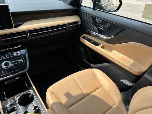 Used 2022 Lincoln Corsair Reserve w/ Elements Package image 21