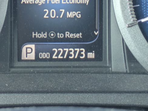 Used 2016 Toyota Sienna XLE Premium image 11