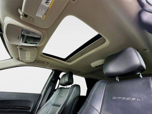 Used 2017 Dodge Durango Citadel image 28